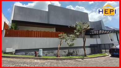 Rumah Mewah di Candi Golf, Semarang, 4 KT, LT 397m²