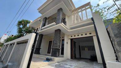 Rumah Modern LT 276 Jual di Semarang Selatan, Semarang