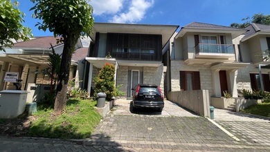 For Sale rumah Eksklusif di Banyumanik, Semarang - LT 162m²