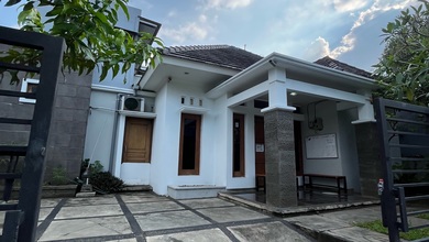 Rumah Elite di Kawasan Gajah Mungkur, Semarang, LB 300m², Harga 2,9 Miliar